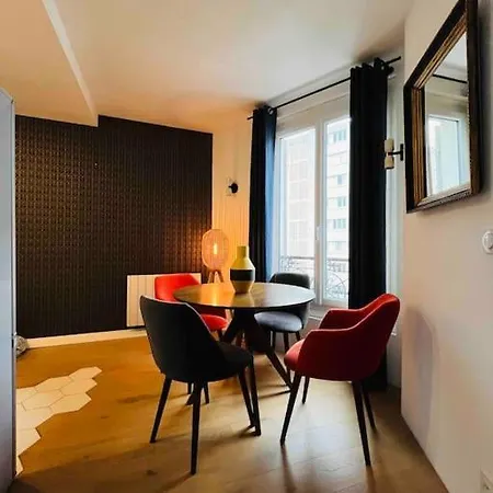 Cosy 1 Bedroom Apartment Levallois-Perret